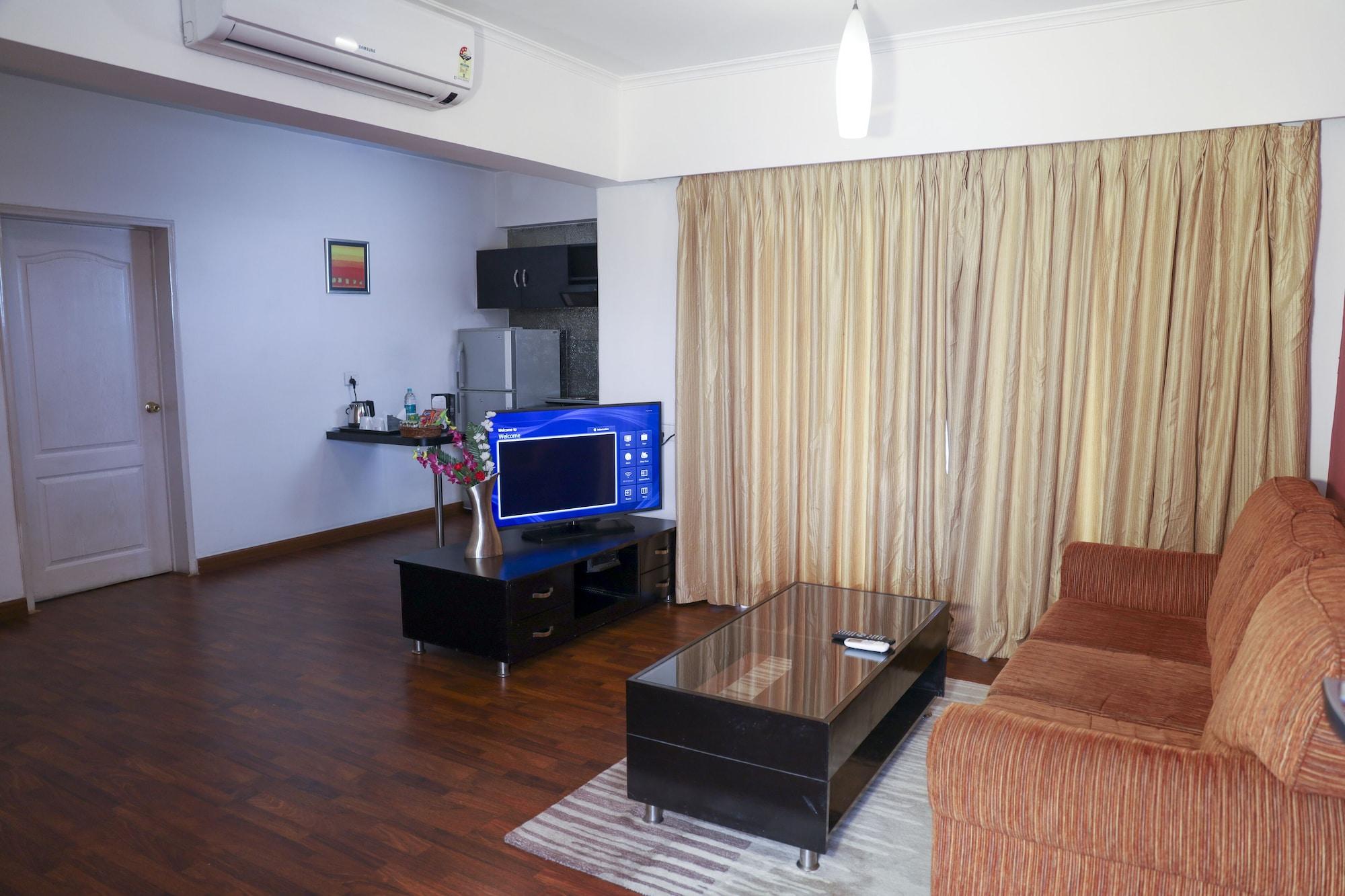 Royal Orchid Golden Suites Pune Dış mekan fotoğraf